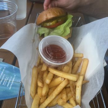 On The Rocks - Grass fed burger - excellent - Bars Near Me - Orlando, Florida On The Rocks - Grass fed burger - excellent - Bars Near Me - Orlando, Florida