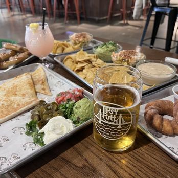 Tipsy Putt - Quesadilla, Churro Donuts, Pub Pretzel, Chips & Guac/Queso/Elote dips - Pubs Near Me - Emeryville, California Tipsy Putt - Quesadilla, Churro Donuts, Pub Pretzel, Chips & Guac/Queso/Elote dips - Pubs Near Me - Emeryville, California
