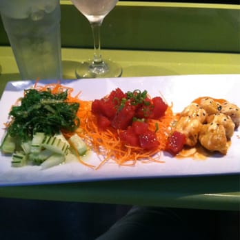 Sushi Lico - Vic Salad...yummy yummy! - Sushi Bars Near Me - Miami, Florida