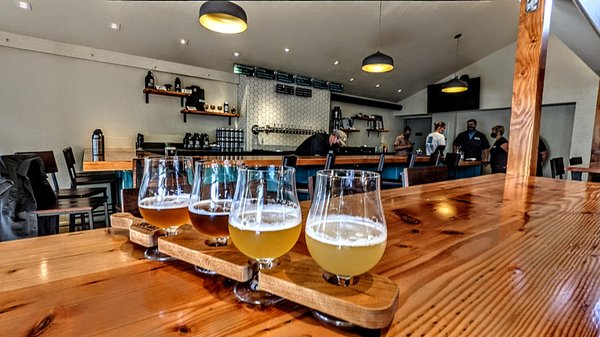 Side Gate Brewery & Beer Garden by null