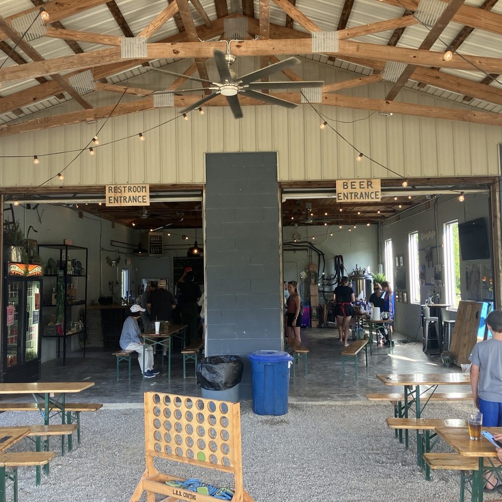 West Sixth Farm - Back porch - Attraction Farms Near Me - Frankfort, Kentucky West Sixth Farm - Back porch - Attraction Farms Near Me - Frankfort, Kentucky