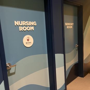 Newport Aquarium - Nursing, sensory, and all restroom close by - Aquariums Near Me - Newport, Kentucky