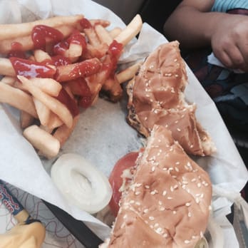 Penny's Diner - Kids cheeseburger - Diners Near Me - Green River, Wyoming