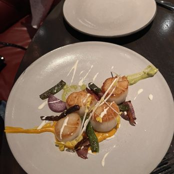 The Library - The diverse scallops - New American Near Me - Las Vegas, Nevada The Library - The diverse scallops - New American Near Me - Las Vegas, Nevada