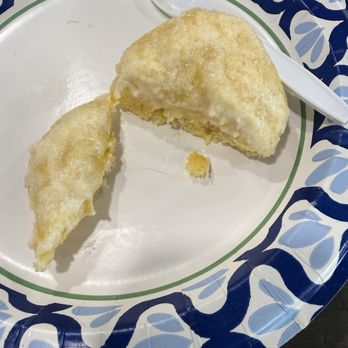 Max & Lucy’s - Hair inside the classic ensaymada - Bakeries Near Me - Los Angeles, California Max & Lucy’s - Hair inside the classic ensaymada - Bakeries Near Me - Los Angeles, California