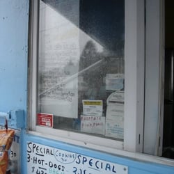 Wick's Road Hot Dogs