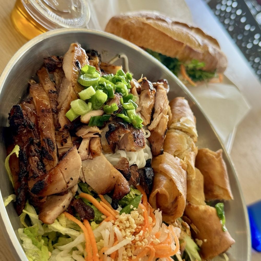 74. BBQ Chicken & Egg Rolls Vermicelli