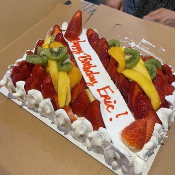 Long Phung Bakery - 1/4 sheet fruit tart cake - Bakeries Near Me - Westminster, California Long Phung Bakery - 1/4 sheet fruit tart cake - Bakeries Near Me - Westminster, California