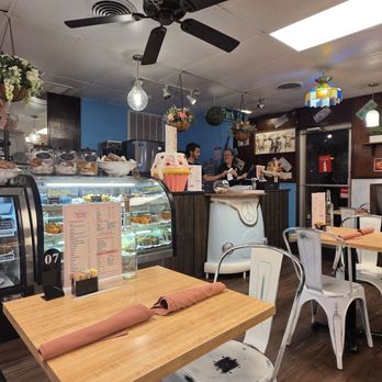 Mami Mía - Inside - Gluten-Free Near Me - Dunedin, Florida