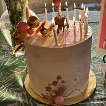 Suzie Q's Bakery - Custom Cakes Near Me - Corona , California Suzie Q's Bakery - Custom Cakes Near Me - Corona , California