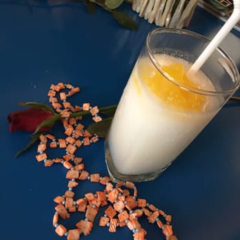 Astoria Palawan Resort - Welcome drink, necklace and rose - Resorts Near Me - Palawan, PLW