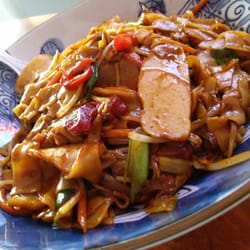 Yo Sushi Noodle - Char Kwai Teow with Flat Rice Noodle.