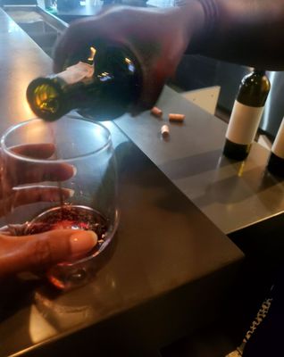 Sip Wine & Beer by null