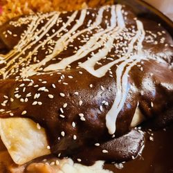 El Mezcal Bar and Grill Restaurant 