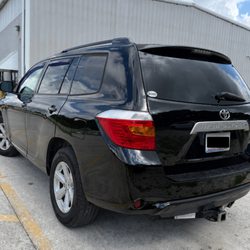 B & S Body Shop