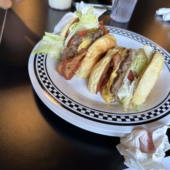 Cool Cat Cafe - Burgers Near Me - Kihei, Hawaii Cool Cat Cafe - Burgers Near Me - Kihei, Hawaii