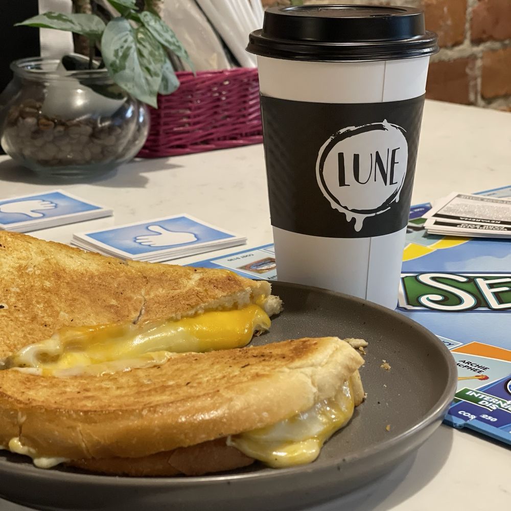 Lune Cafe - Lune's Grilled Cheese - Desserts Near Me - Seattle, Washington