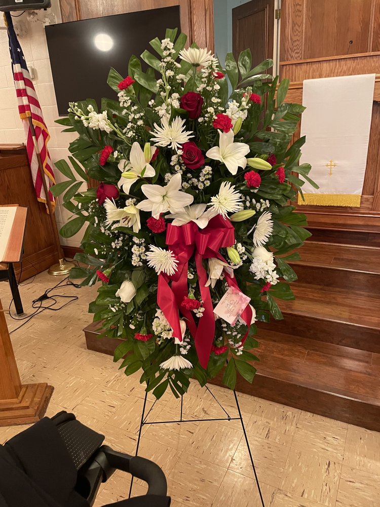 CASTRO’S FLOWER SHOP with 33 real customer photos Updated August 2024 28 Reviews 2101