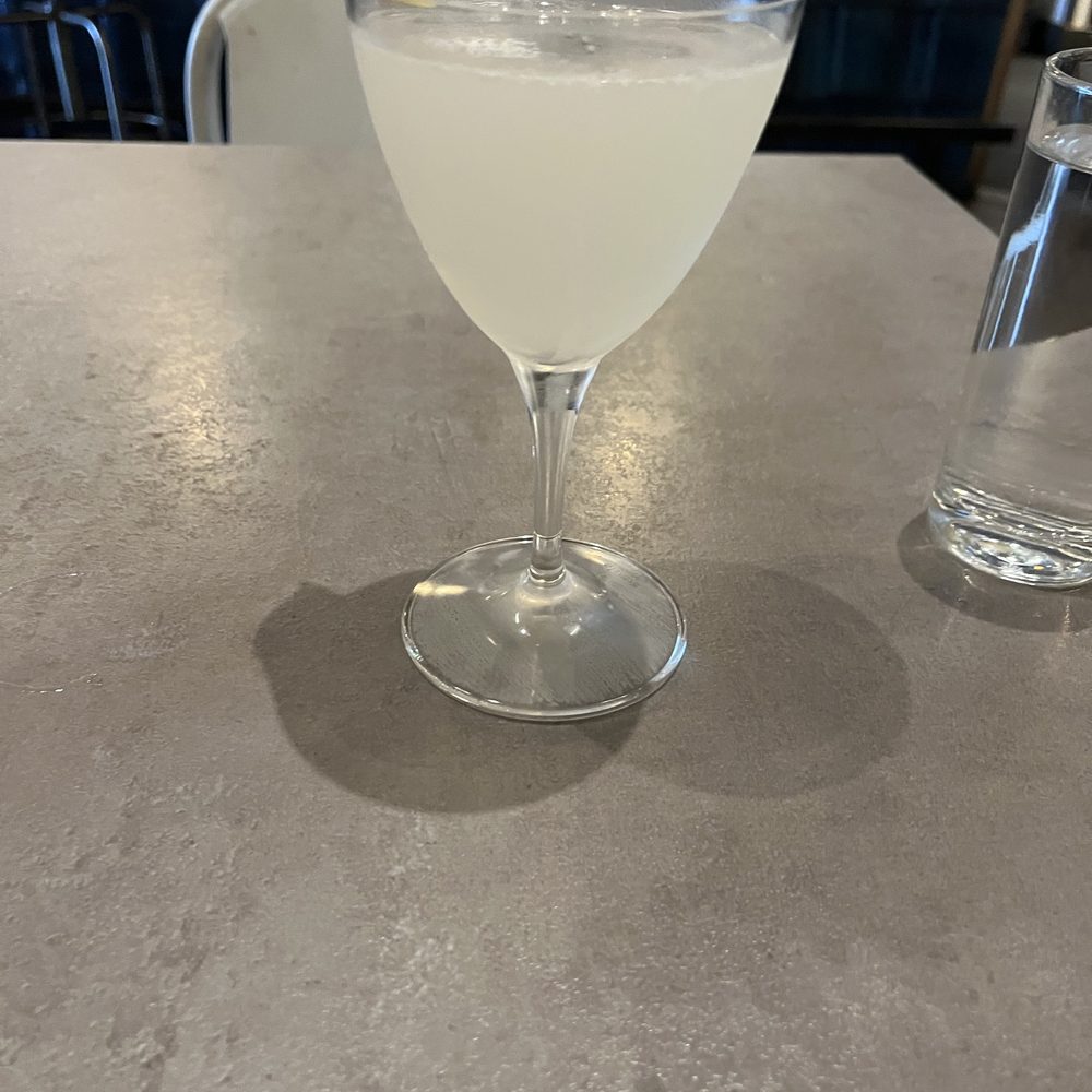 Lemon gin gimlet Lemon gin gimlet