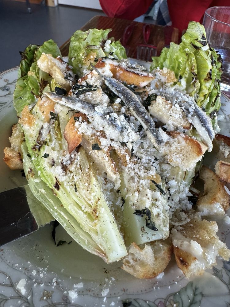 The Drifter’s Table Logo