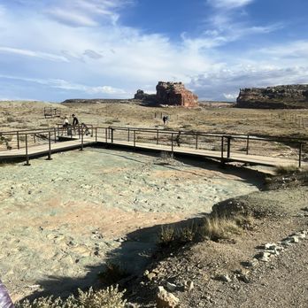 Mill Canyon Dinosaur Tracksite - Hiking Near Me - Moab, Utah Mill Canyon Dinosaur Tracksite - Hiking Near Me - Moab, Utah
