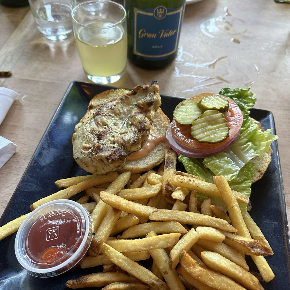 Shaw's Tavern - Colonel Shaw's Chicken Sandwich (Grilled) - Gastropubs Near Me - Washington, DC, District of Columbia Shaw's Tavern - Colonel Shaw's Chicken Sandwich (Grilled) - Gastropubs Near Me - Washington, DC, District of Columbia