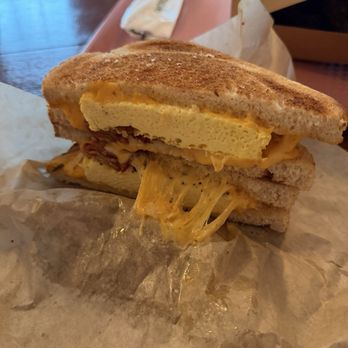 Cowbell Kitchen - Cafes Near Me - Leesburg, Virginia