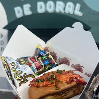 The Lobsta Trap - TRUFFLE LOBSTA ROLL - Seafood Near Me - Doral, Florida The Lobsta Trap - TRUFFLE LOBSTA ROLL - Seafood Near Me - Doral, Florida