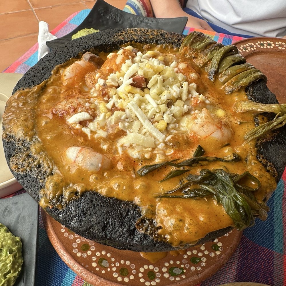 Molcajete with arrachera y camaron