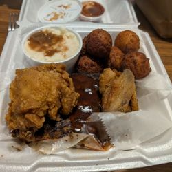 Fried chicken and rib platter with two sides