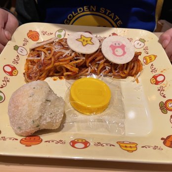 Toadstool Cafe - Kids spaghetti - Cafes Near Me - Universal City, California