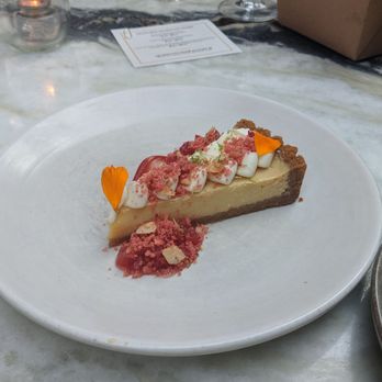 Eberly - Key lime pie - Bars Near Me - Austin, Texas Eberly - Key lime pie - Bars Near Me - Austin, Texas