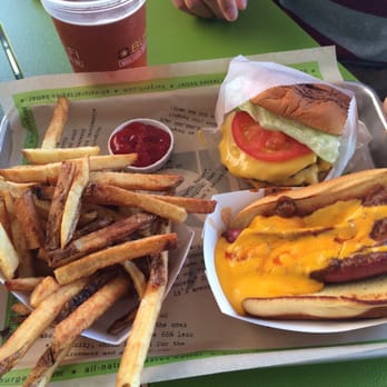 BurgerFi - Texas chilli cheese dog, cheeseburger, fries - Burgers Near Me - Orlando, Florida BurgerFi - Texas chilli cheese dog, cheeseburger, fries - Burgers Near Me - Orlando, Florida