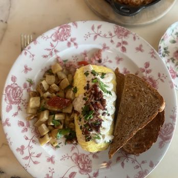 LITTLE HEN - Updated February 2025 - 1397 Photos & 721 Reviews - 4579 ...