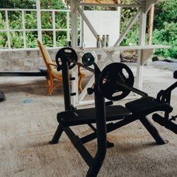 Kaumana Caves Inn - Outdoor gym area