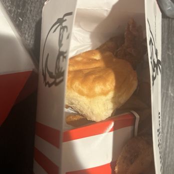 KFC - Fast Food Near Me - Fayetteville, Georgia KFC - Fast Food Near Me - Fayetteville, Georgia