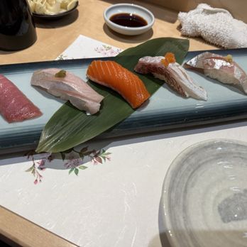 Sushi Hiro - Catch of the Day - chutoro, kanpachi, umimasu, madai, shima aji. Every piece exquisite!! Get this. - Japanese Near Me - Las Vegas, Nevada