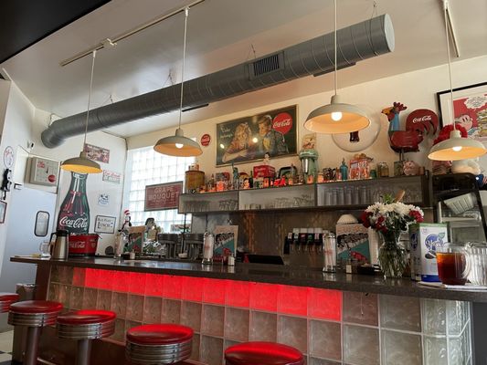 Cafe Manhattan by null