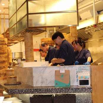 飲茶 - Kitchen staff at work. - Dim Sum Near Me - Hong Kong, HK 飲茶 - Kitchen staff at work. - Dim Sum Near Me - Hong Kong, HK