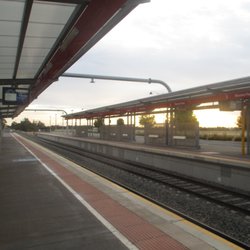 Munno Para railway station - Platform