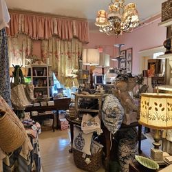 A Cause For Tea - Gift Shop.