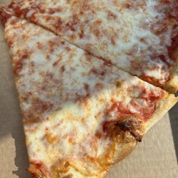 Rocky's New York Pizza - Looks great but needed herbs and stronger