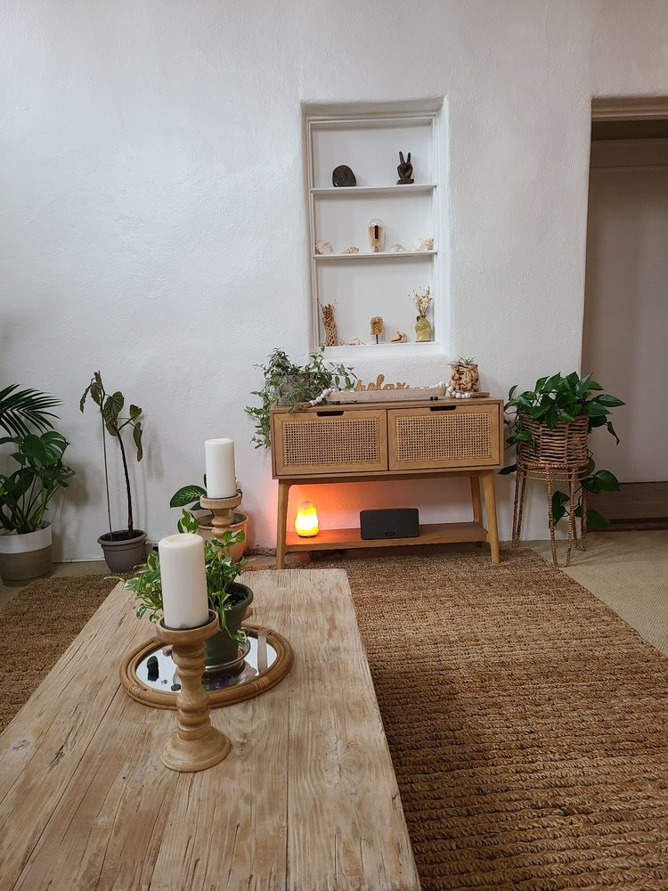 SugarBeach House Logo