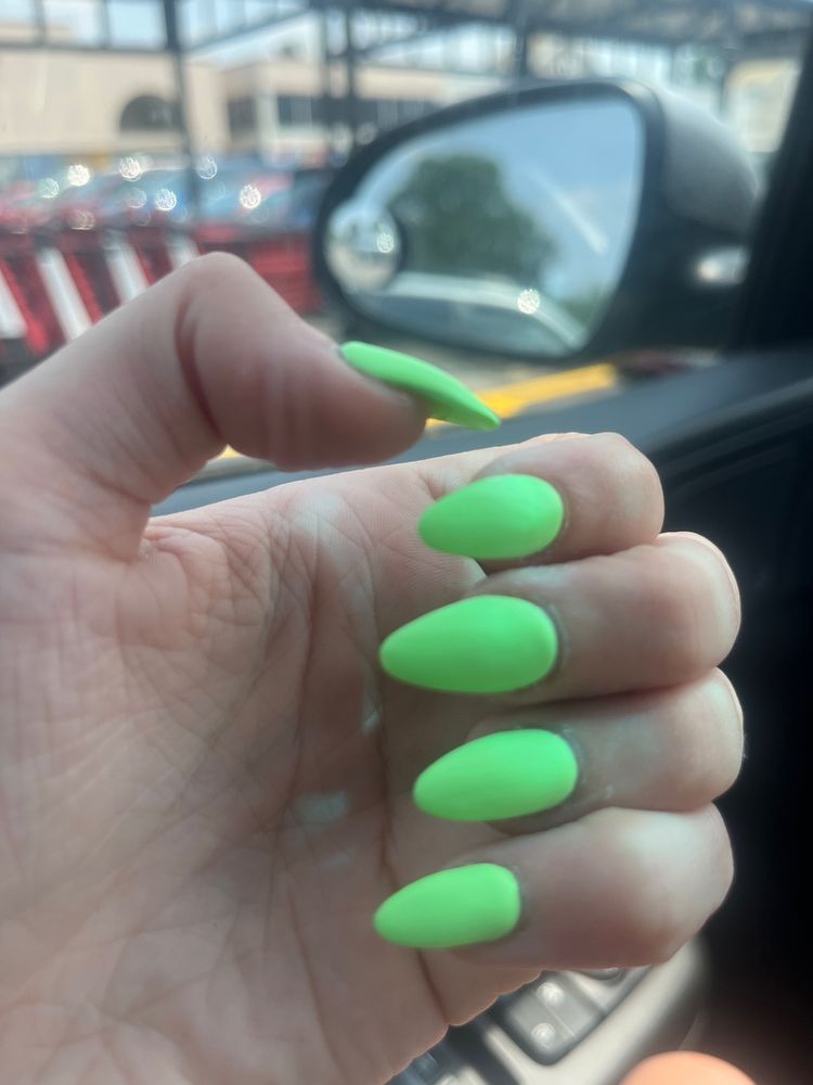 DELUXE NAIL AND SPA Updated September 2024 10 Photos & 26 Reviews