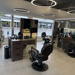 MAVO by Mehdi Cut - Upgrade your grooming routine. Head Spa, skin care & full relaxation -- all in one place. Book now.