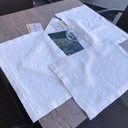 Hotel Koch Schilt - Leider sind die Unterleger weder sauber noch gebügelt.