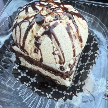 Arnie’s Bakery & Cafe - Miracle cake - Bakeries Near Me - Tujunga, California