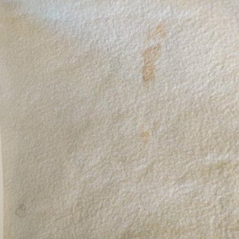 Days Inn & Suites by Wyndham Elyria - Mystery stains on bedding - Hotels Near Me - Elyria, Ohio