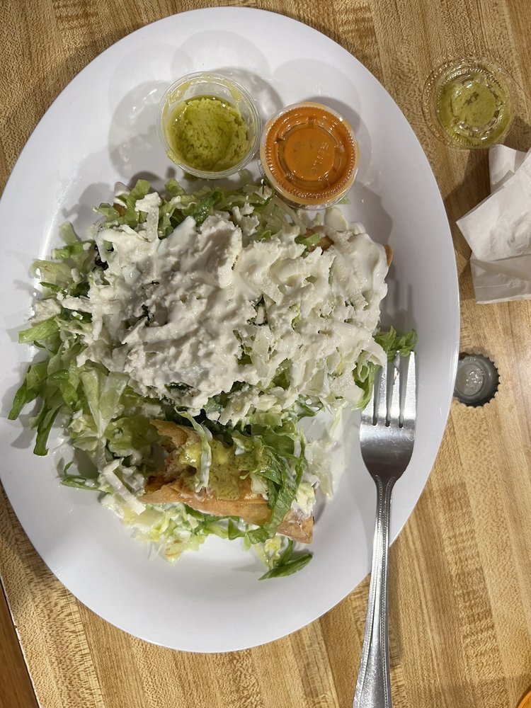 Alex’s Bakery & Food Store