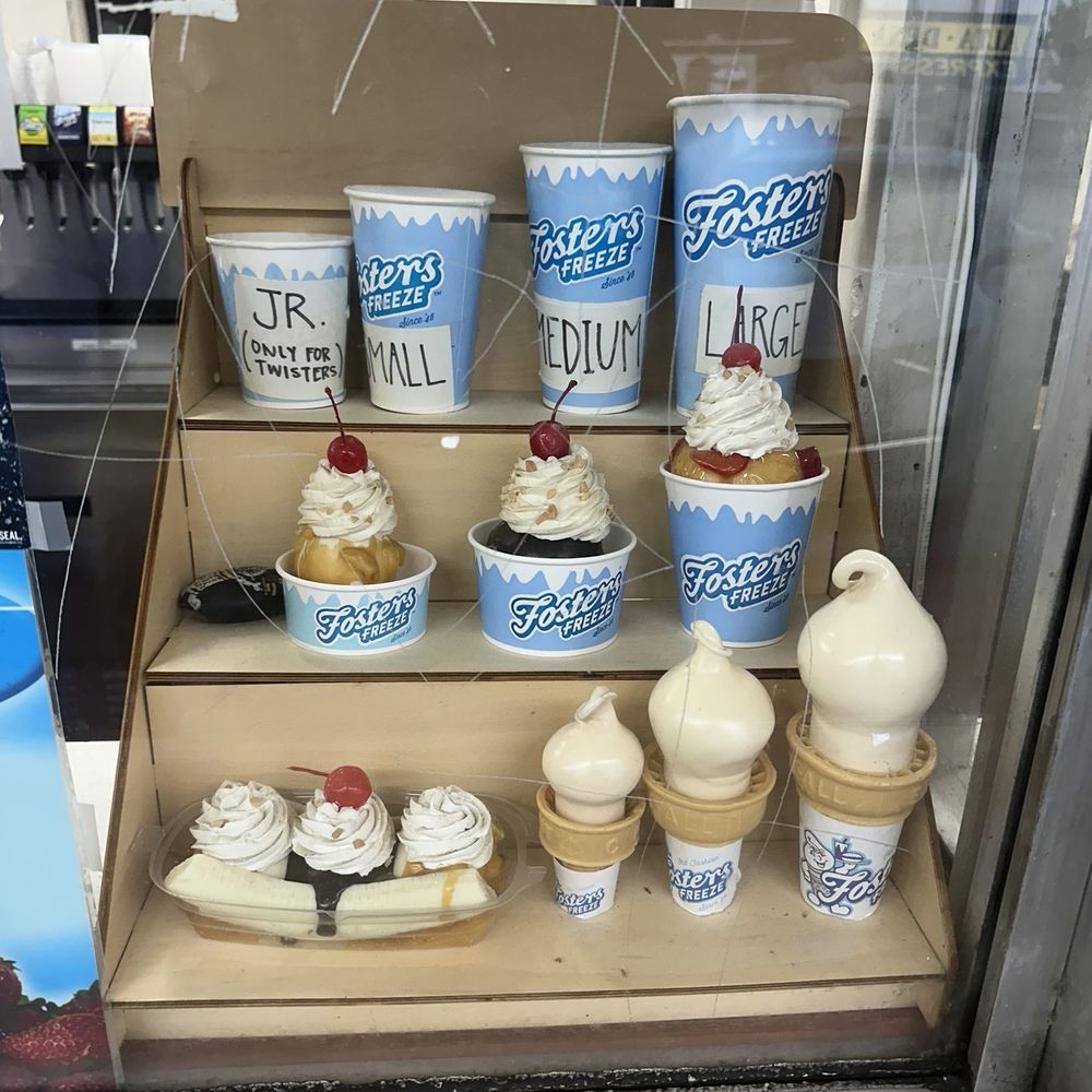 Fosters Freeze - Glendora - Sizes - Ice Cream & Frozen Yogurt Near Me - Glendora, California Fosters Freeze - Glendora - Sizes - Ice Cream & Frozen Yogurt Near Me - Glendora, California